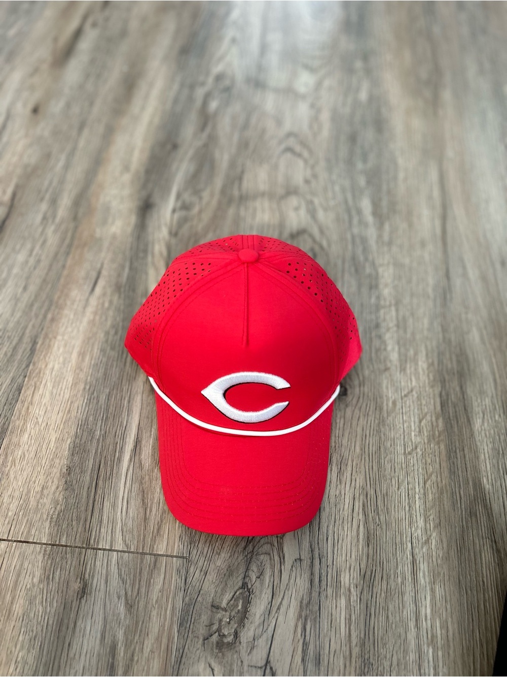 Cincinnati Red’s Baseball Cap - Picture 2 of 2